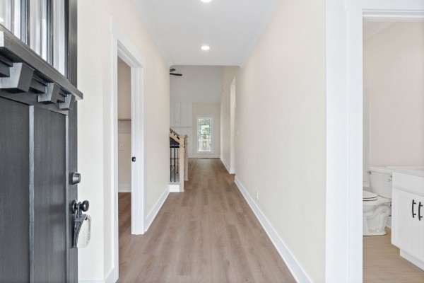 Listing photo id 0 for 000 Pine Avenue
