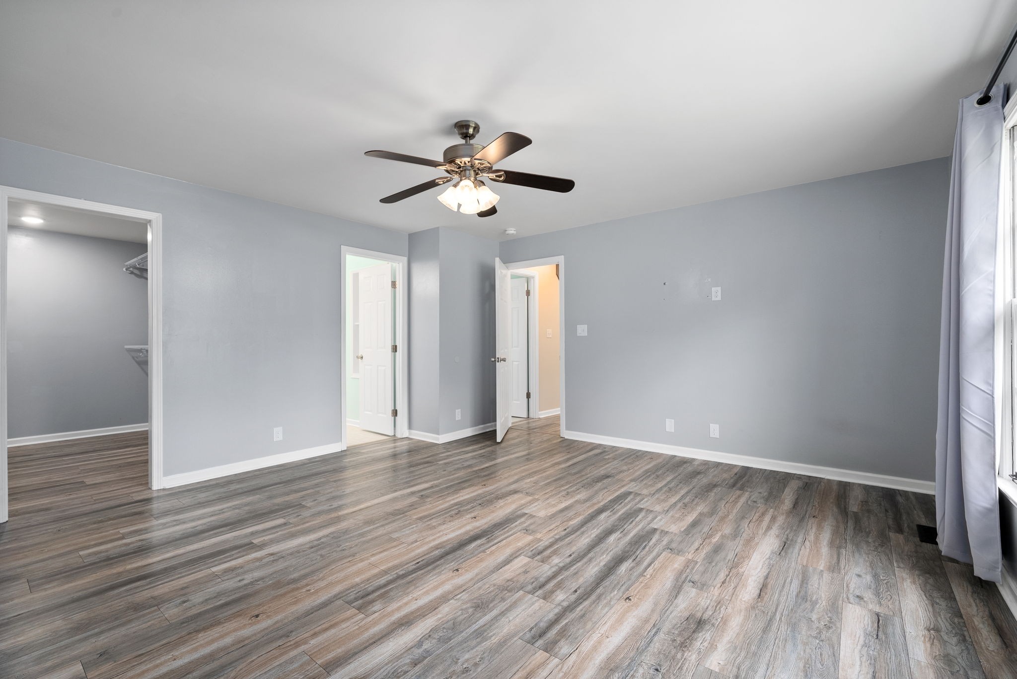 Listing photo id 14 for 3930 Fireside Lane