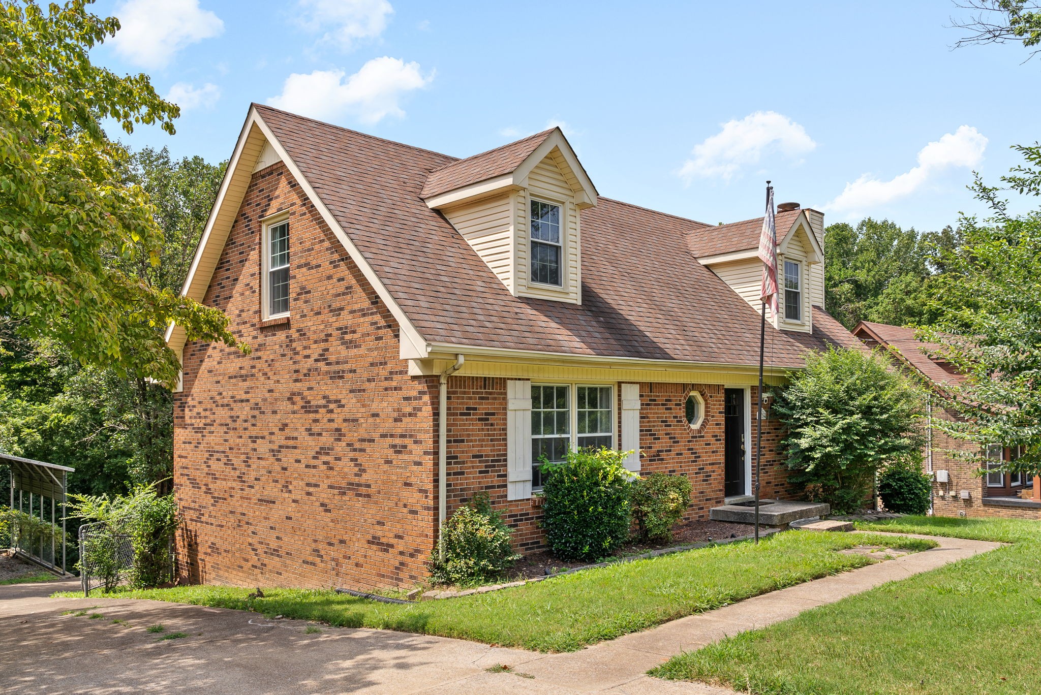 Listing photo id 1 for 3930 Fireside Lane
