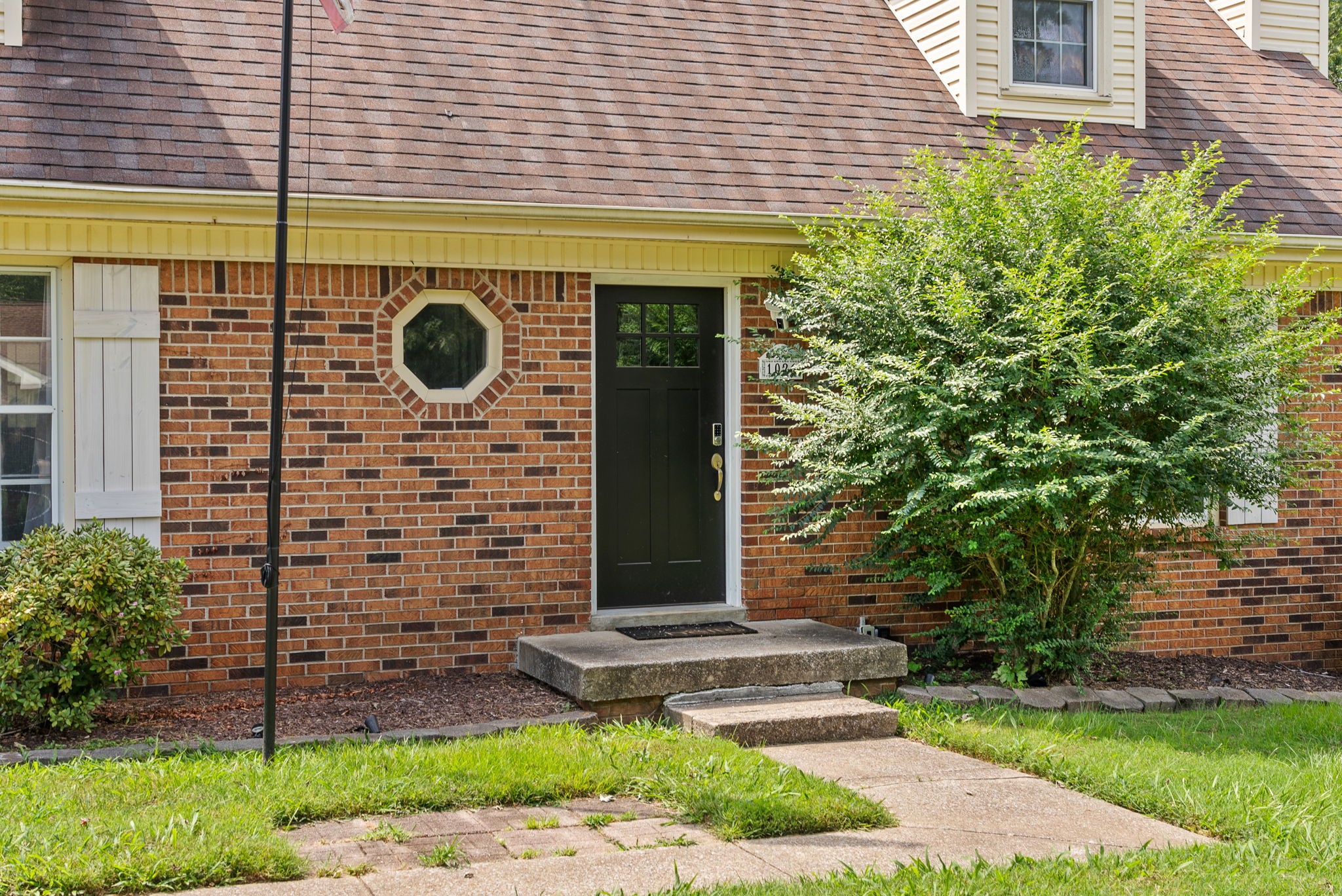 Listing photo id 3 for 3930 Fireside Lane