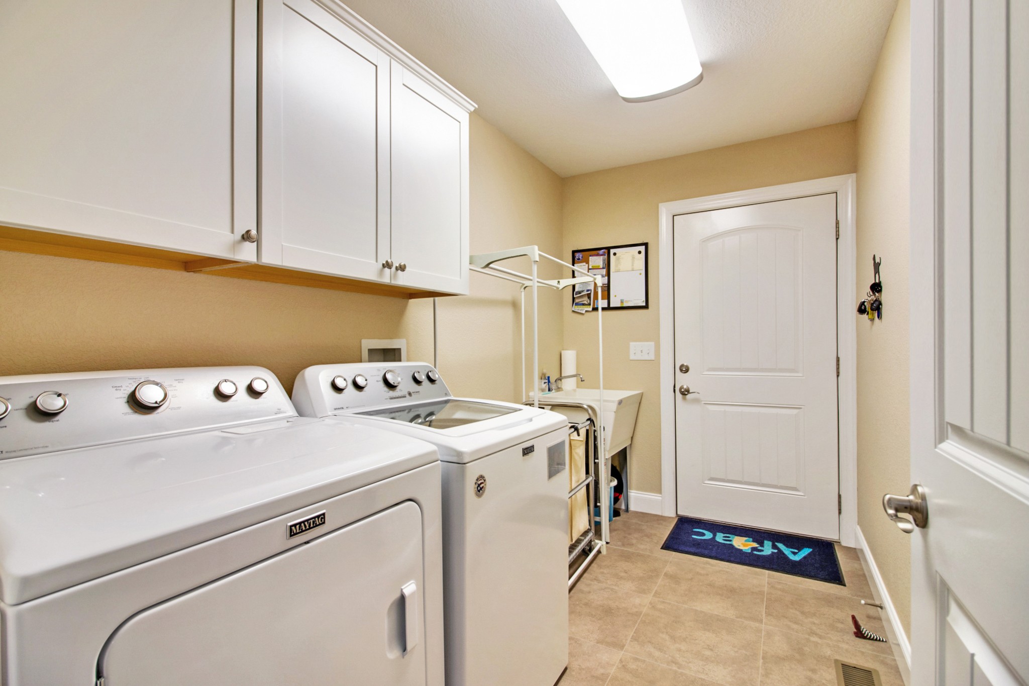 Listing photo id 27 for 6800a 193rd Street Option 1