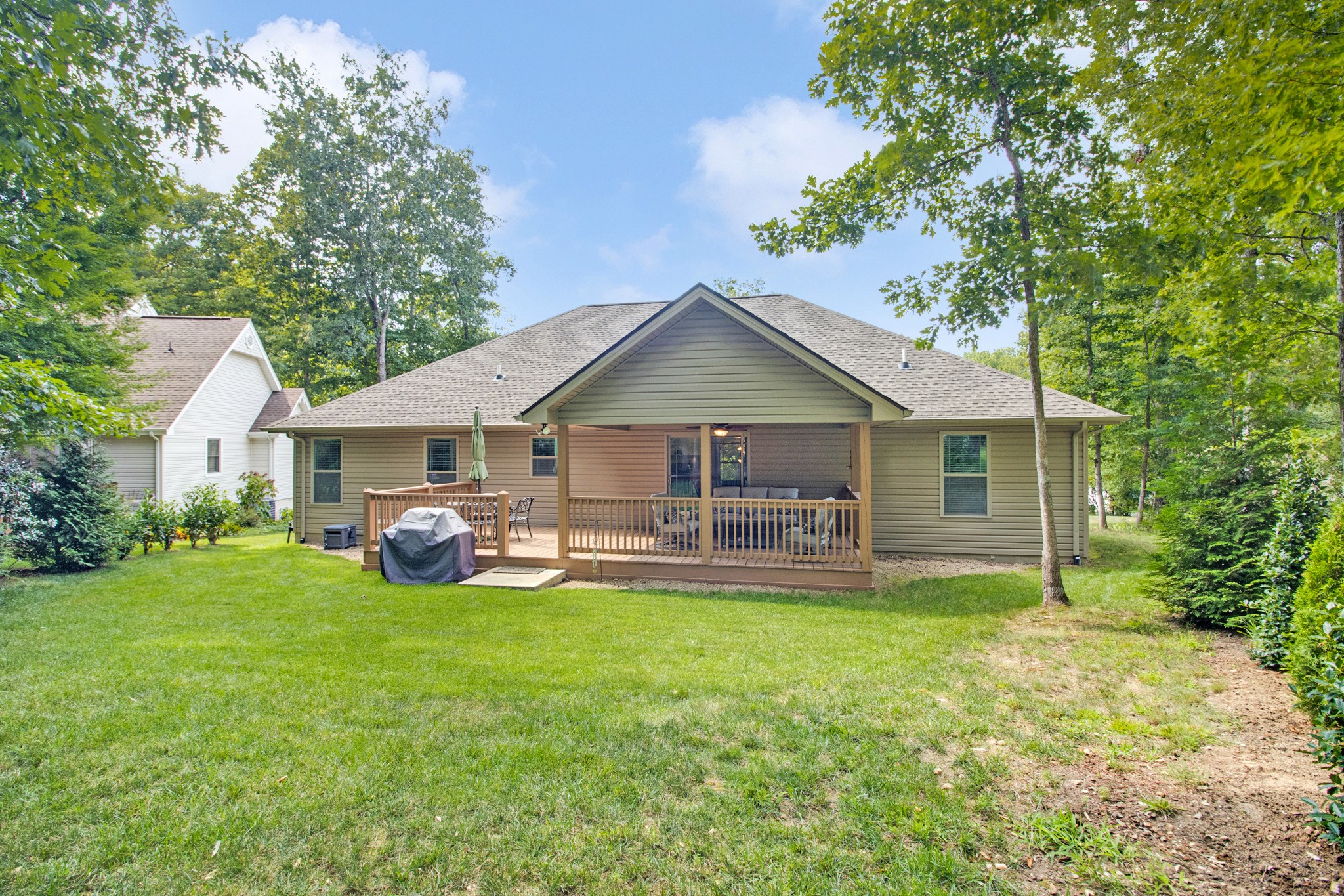 Listing photo id 28 for 6800a 193rd Street Option 1