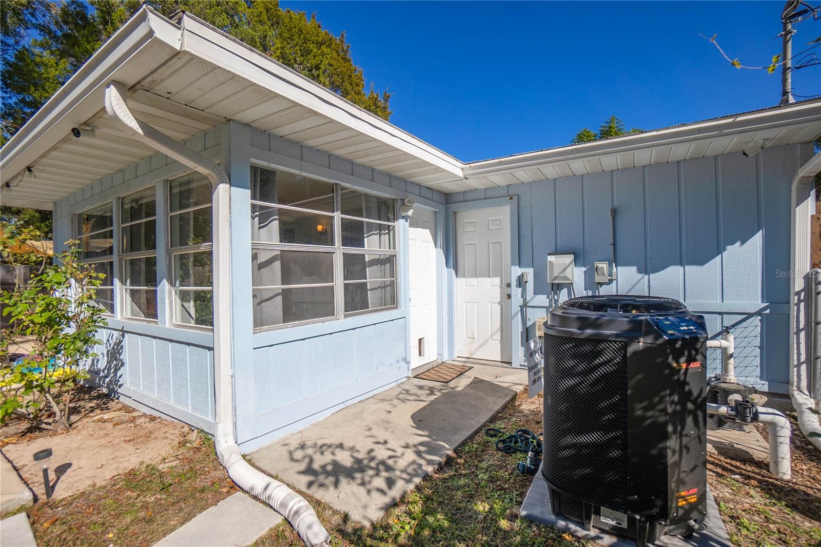 Listing photo id 22 for 1134 Fan Palm Point