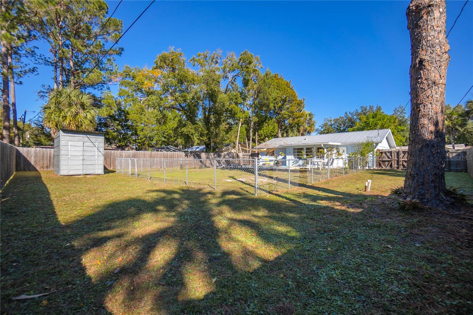 Listing photo id 28 for 1134 Fan Palm Point