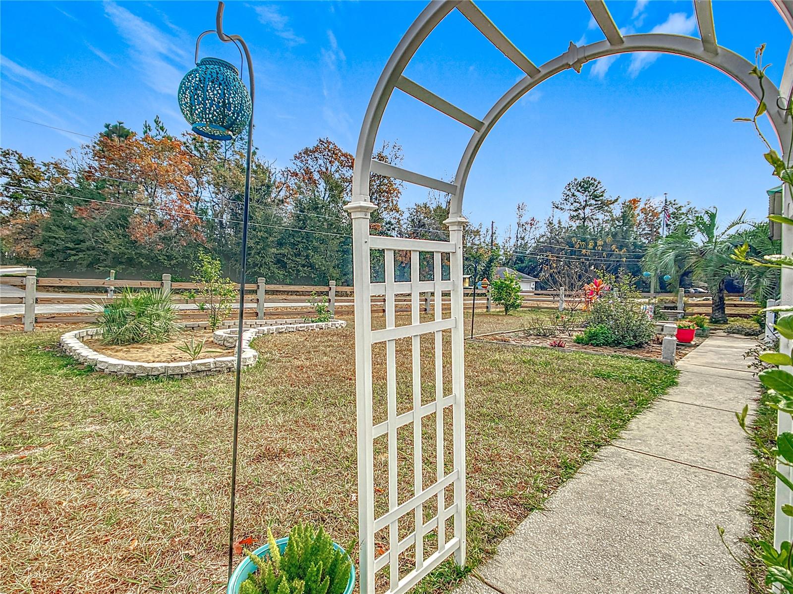Image 7 of 46 For 26 Hemlock Circle