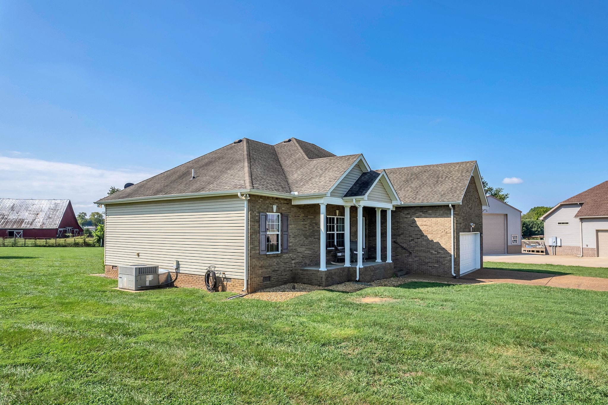 Image 3 of 36 For 9646 92 Place Road