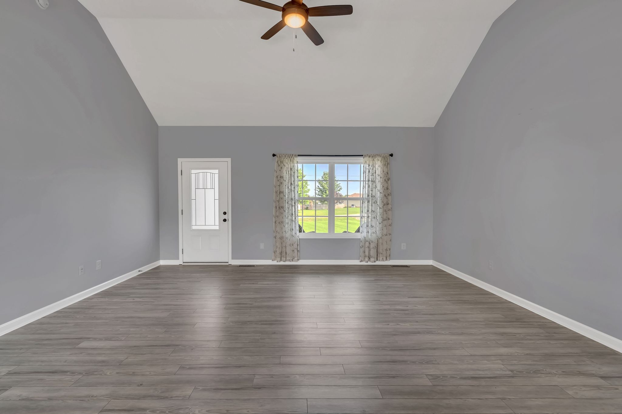 Image 7 of 36 For 9646 92 Place Road