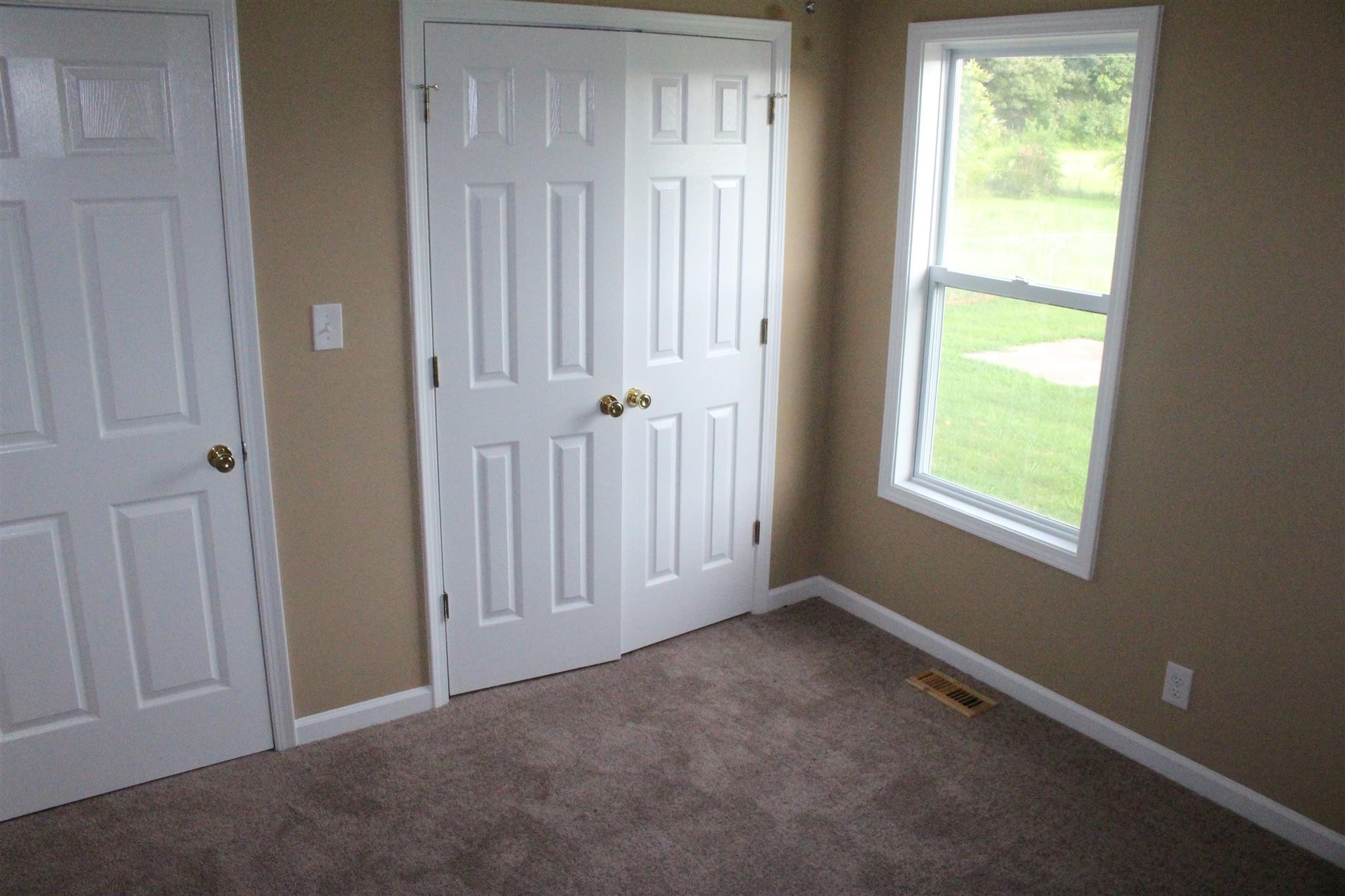 Image 11 of 48 For 6243 89th Street Road