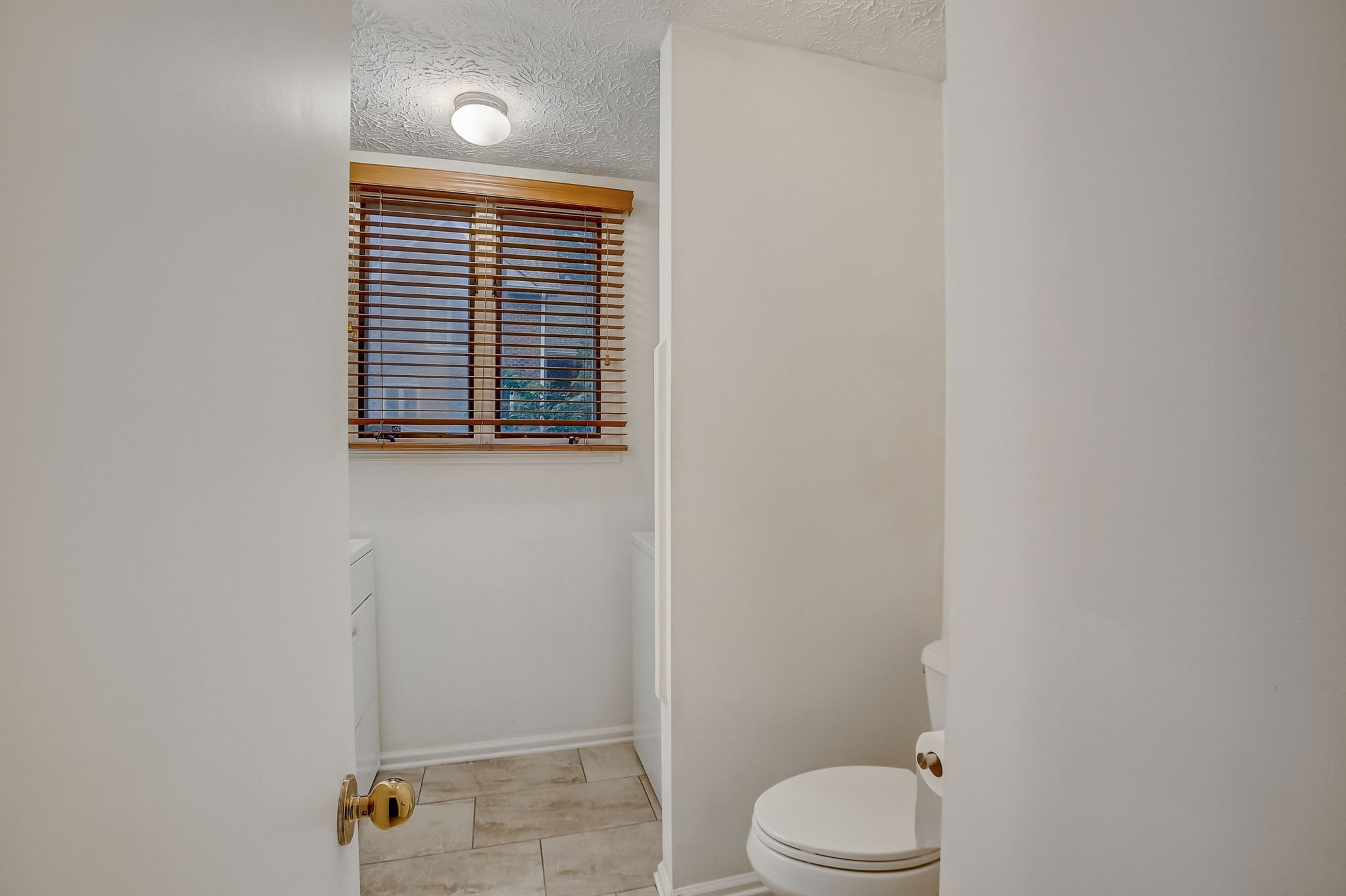 Image 38 of 44 For 6407 45th Avenue