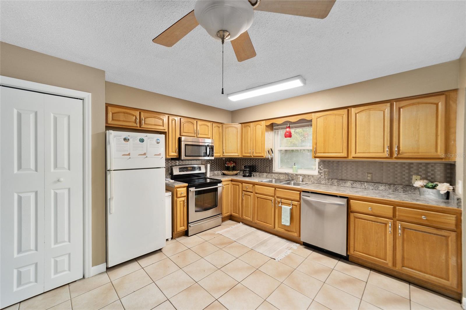 Image 16 of 37 For 3720 24th Street