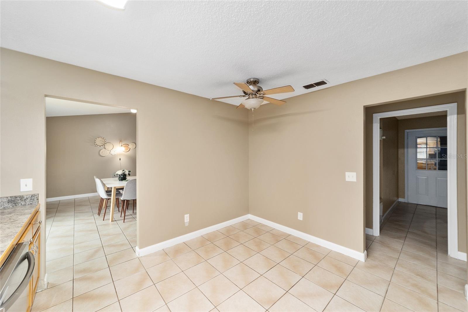 Image 19 of 37 For 3720 24th Street