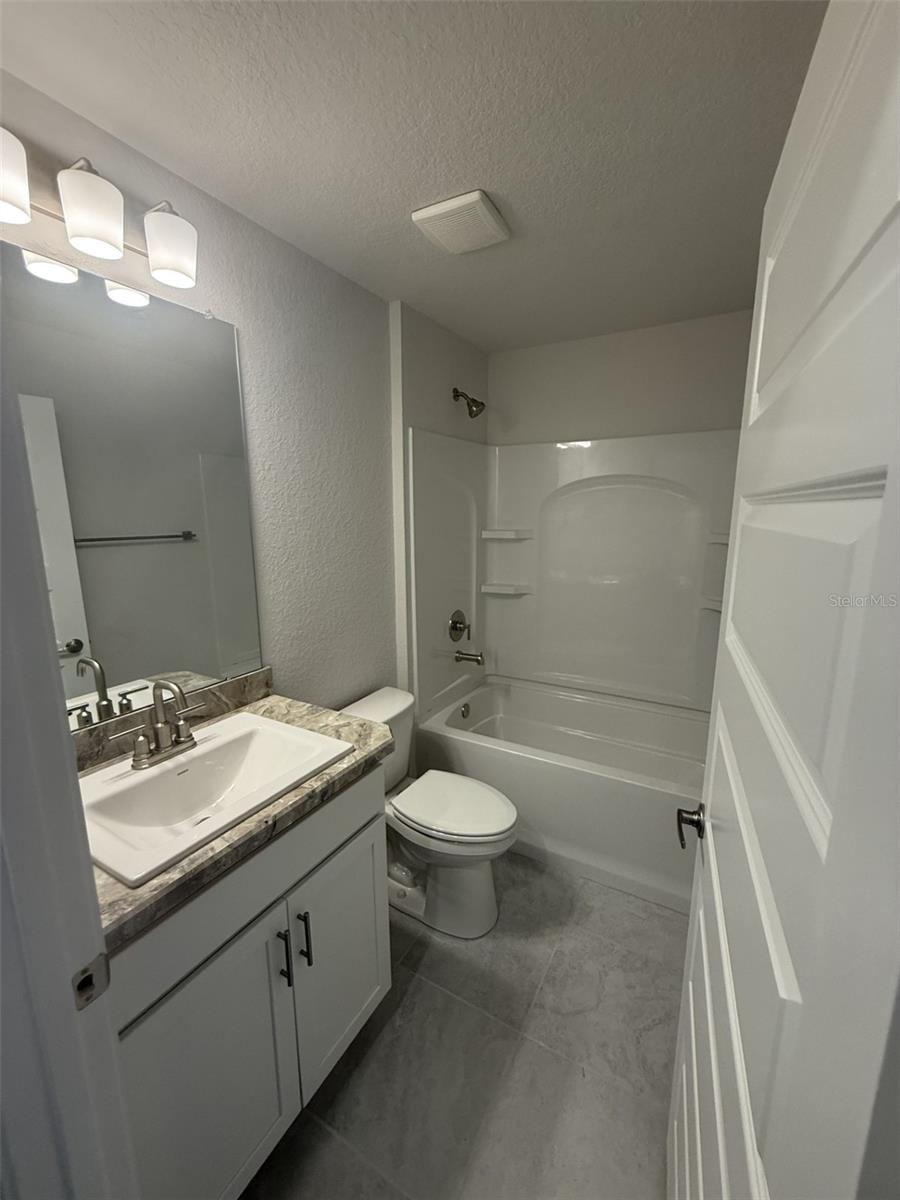 Listing photo id 12 for 7889 Omega Way