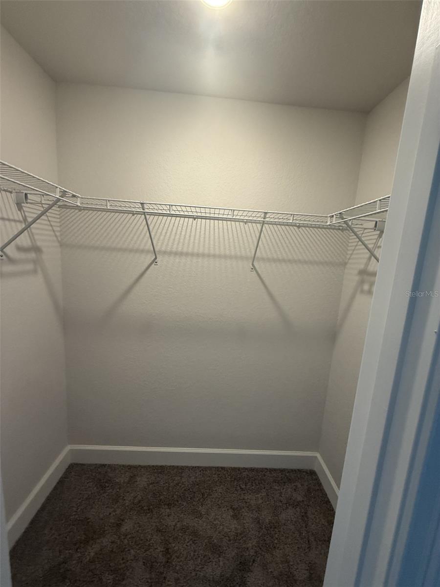 Listing photo id 14 for 7889 Omega Way