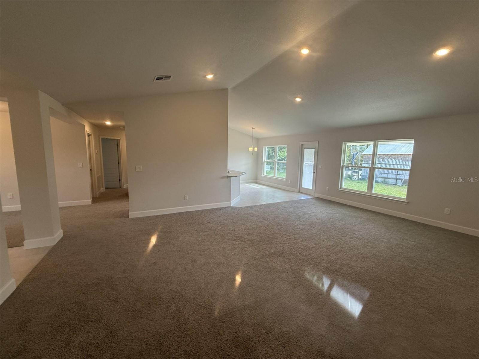 Listing photo id 21 for 7889 Omega Way