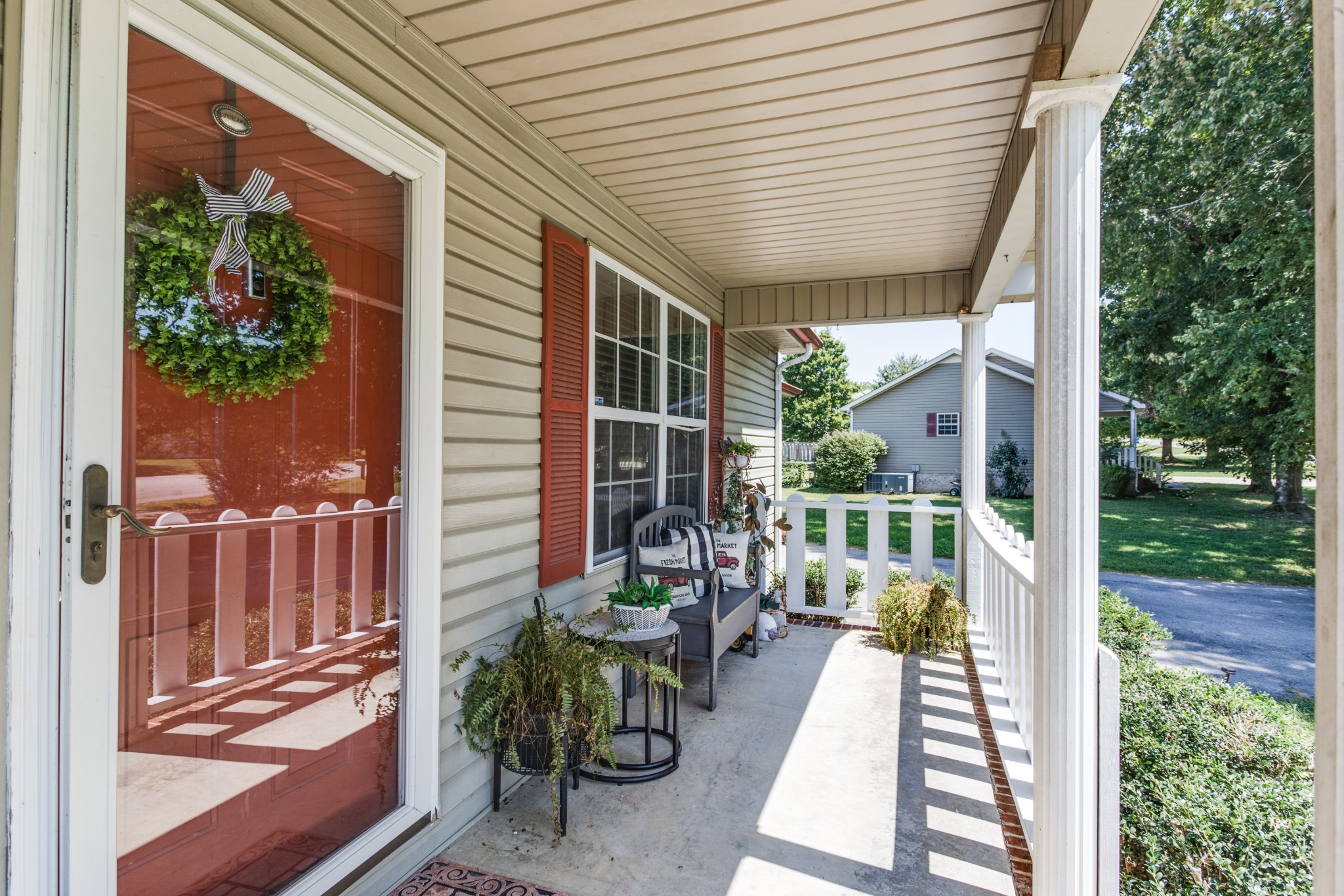 Image 10 of 16 For 2421 Crill Avenue