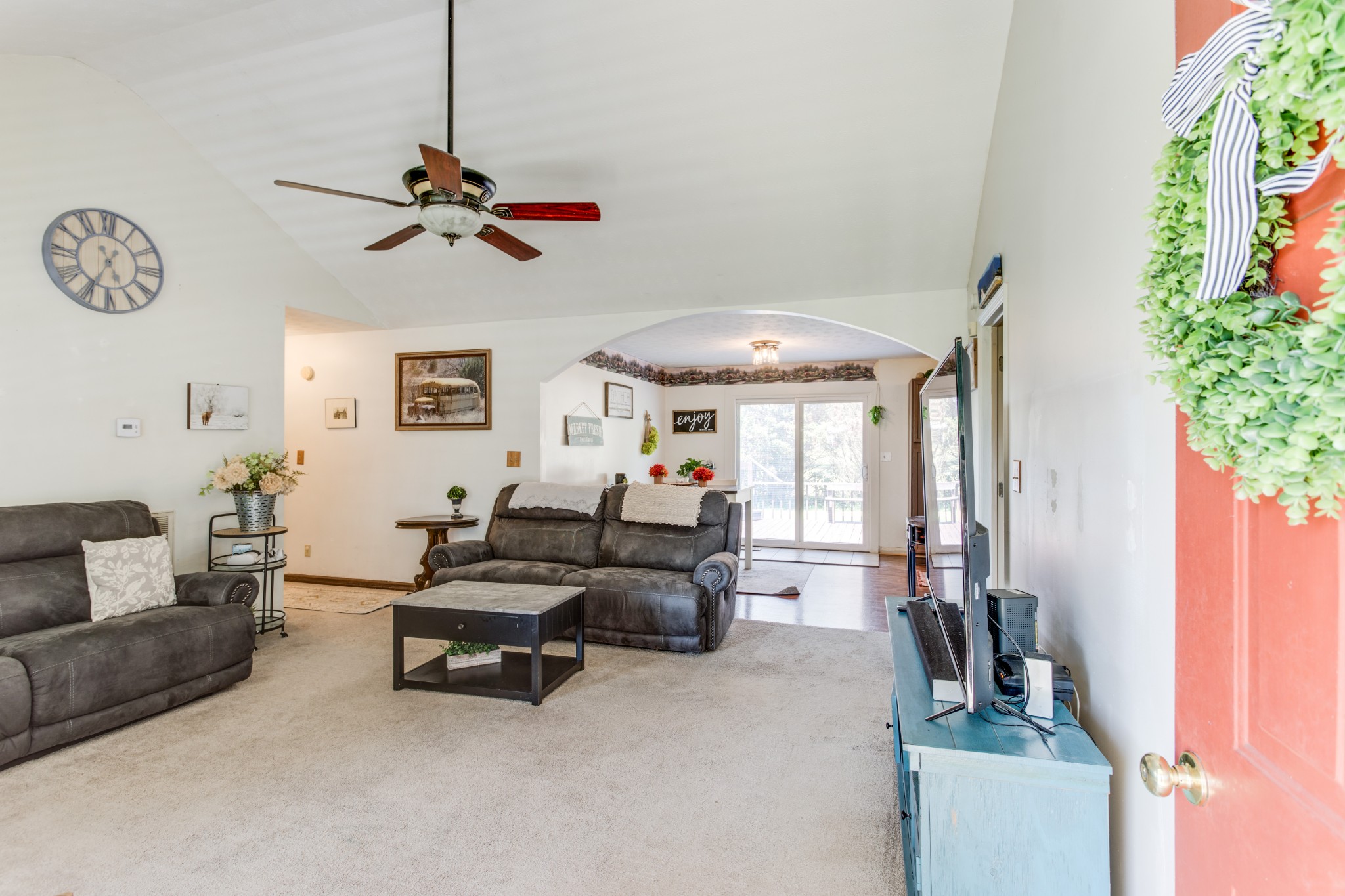 Image 11 of 16 For 2421 Crill Avenue