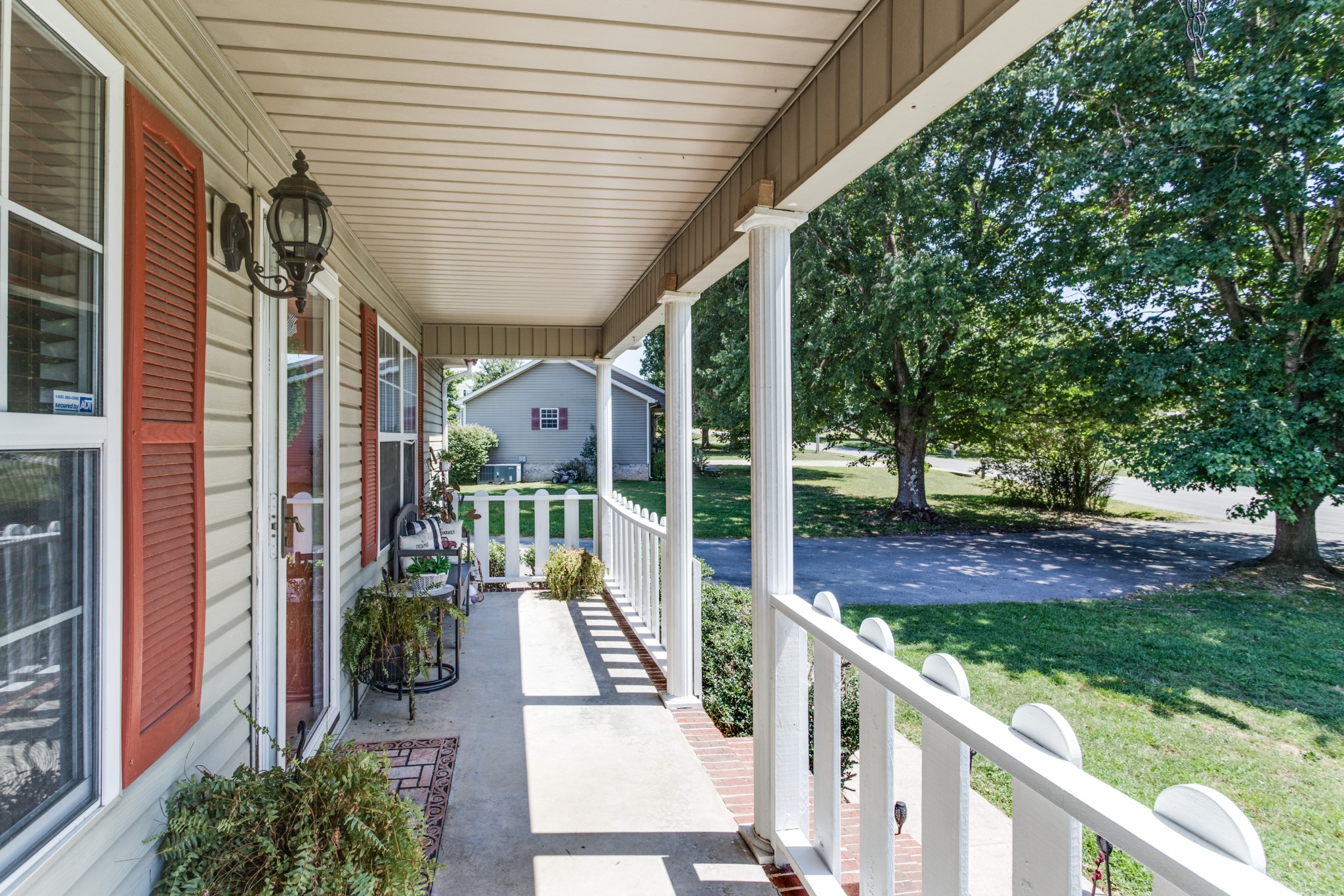 Image 8 of 16 For 2421 Crill Avenue