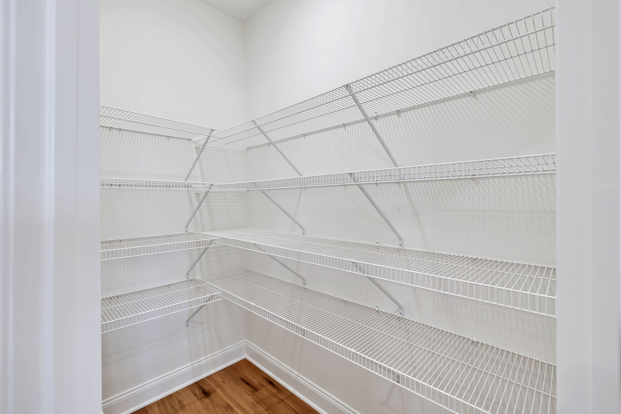 Image 15 of 49 For 21654 Honeysuckle Street