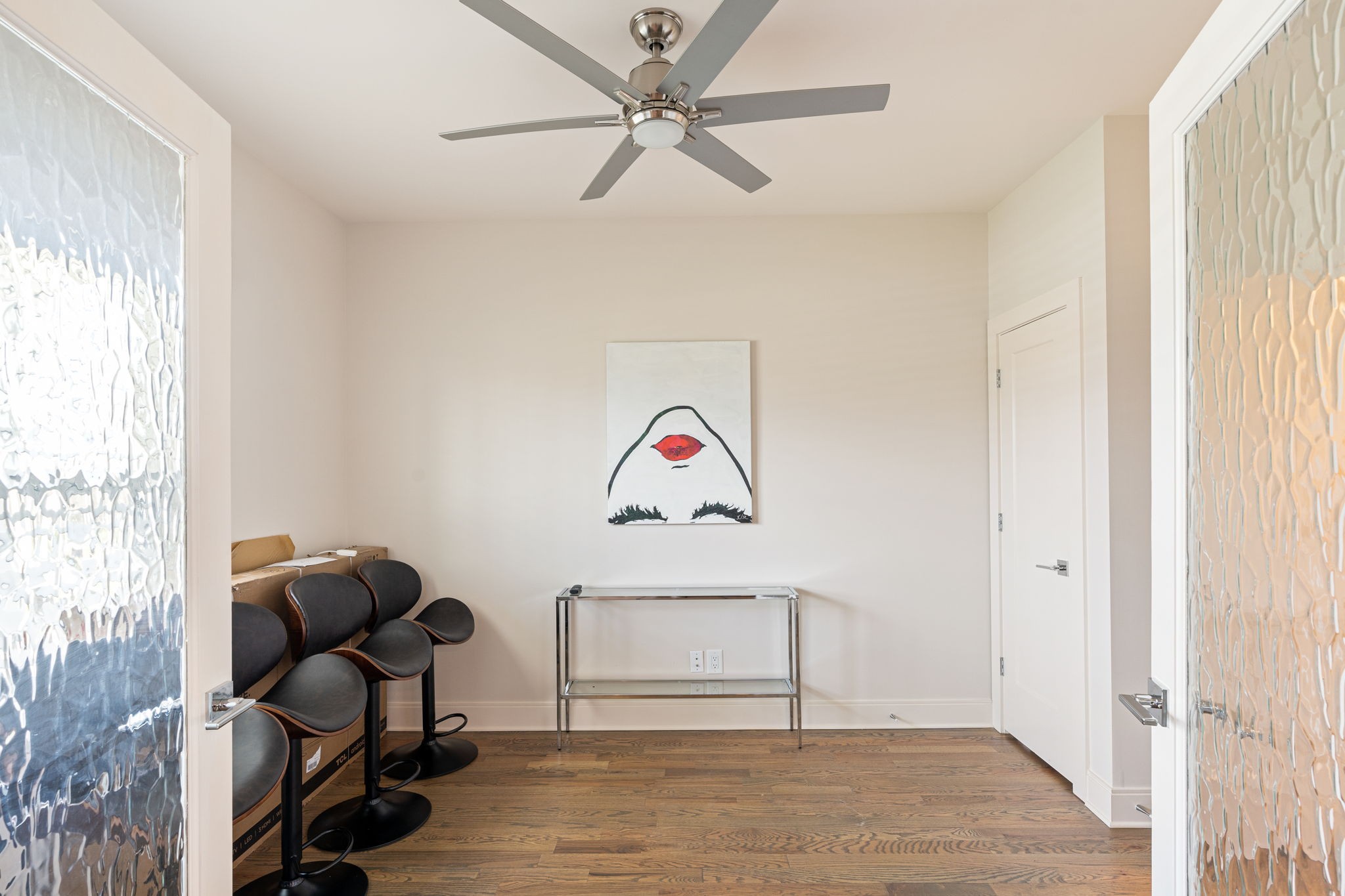 Image 8 of 39 For 137 Franklin Avenue