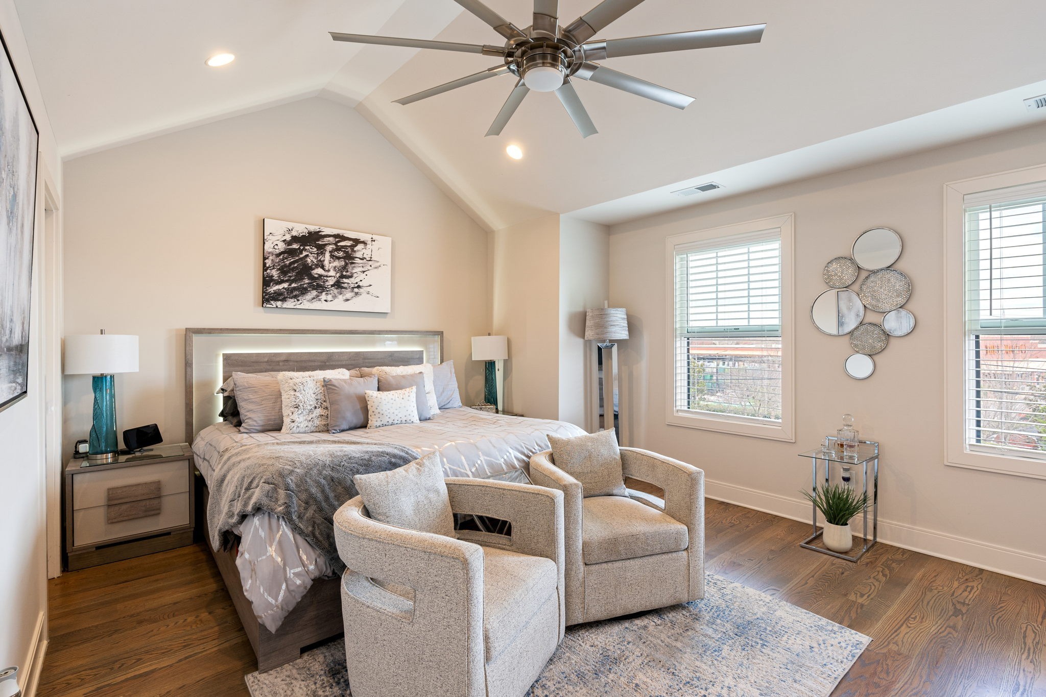 Image 9 of 39 For 137 Franklin Avenue