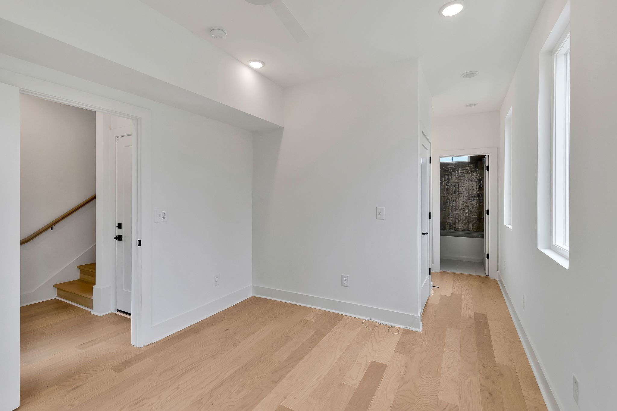 Image 6 of 24 For 2146 23rd Loop