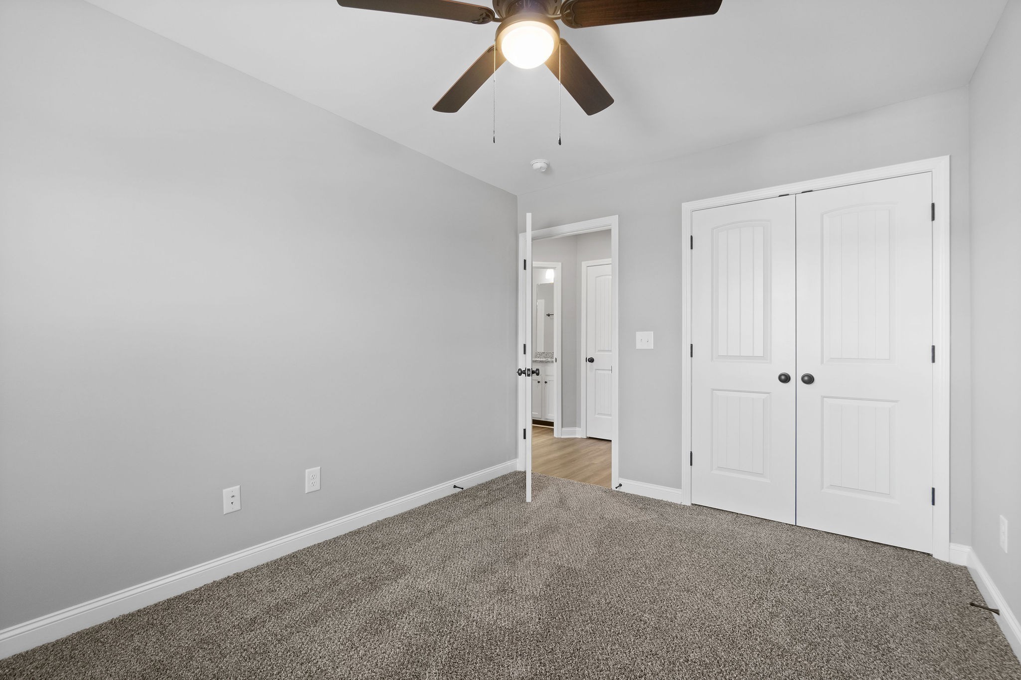 Image 10 of 29 For 13253 35th Court