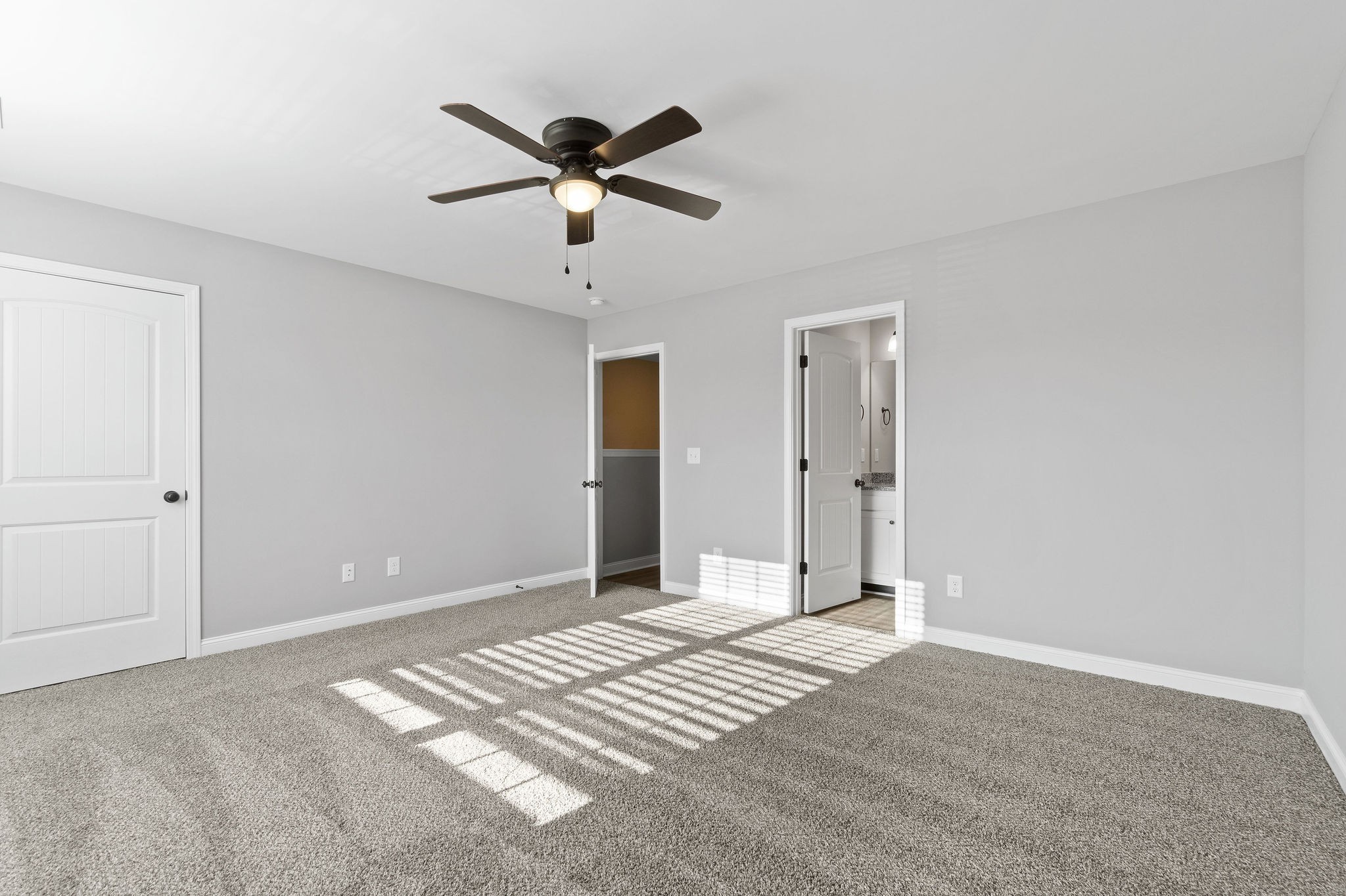 Image 15 of 29 For 13253 35th Court