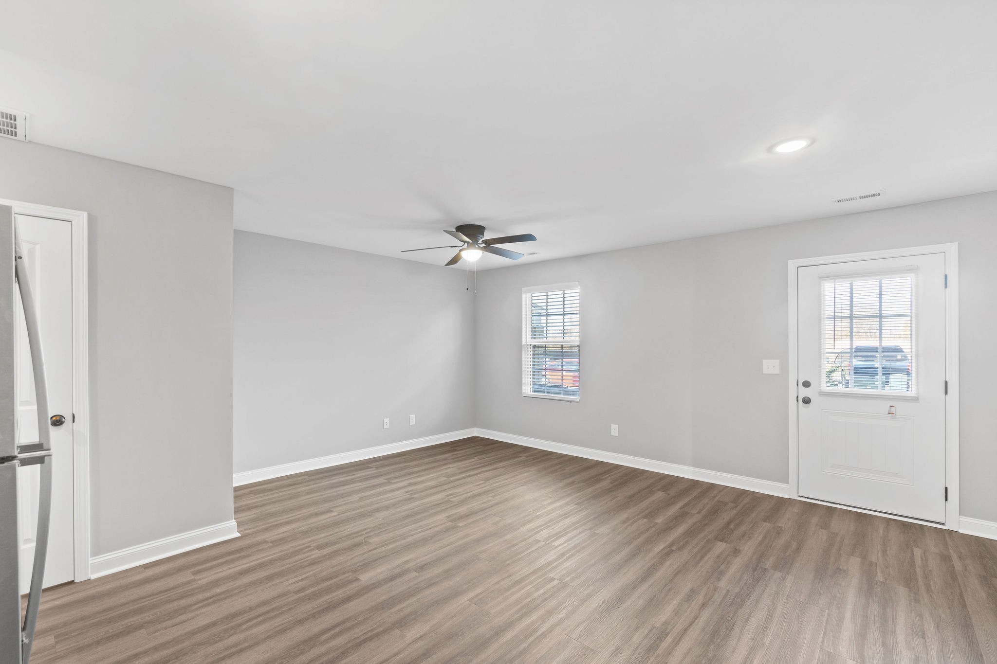 Image 6 of 29 For 13253 35th Court