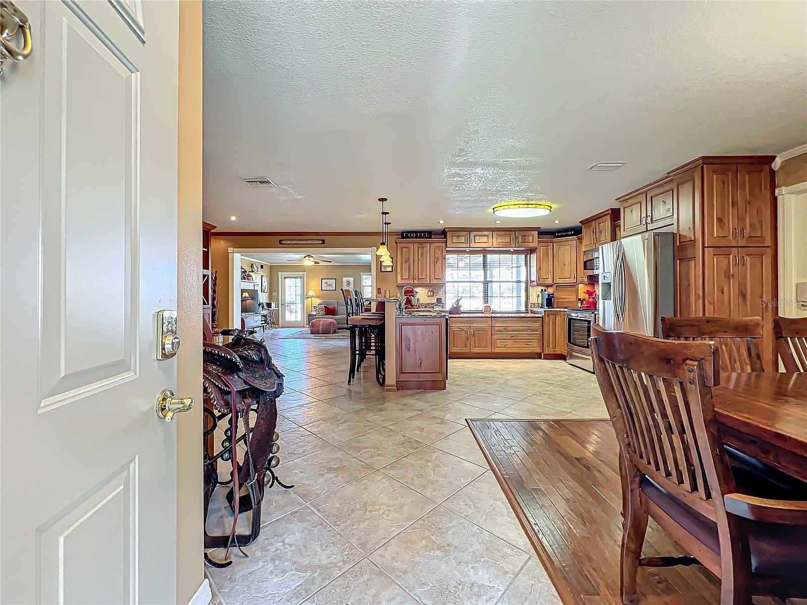 Image 49 of 97 For 24454 Nova Lane