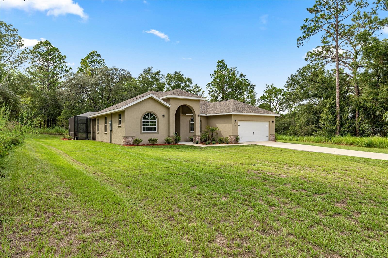 Listing photo id 41 for 4334 Grasstree Drive