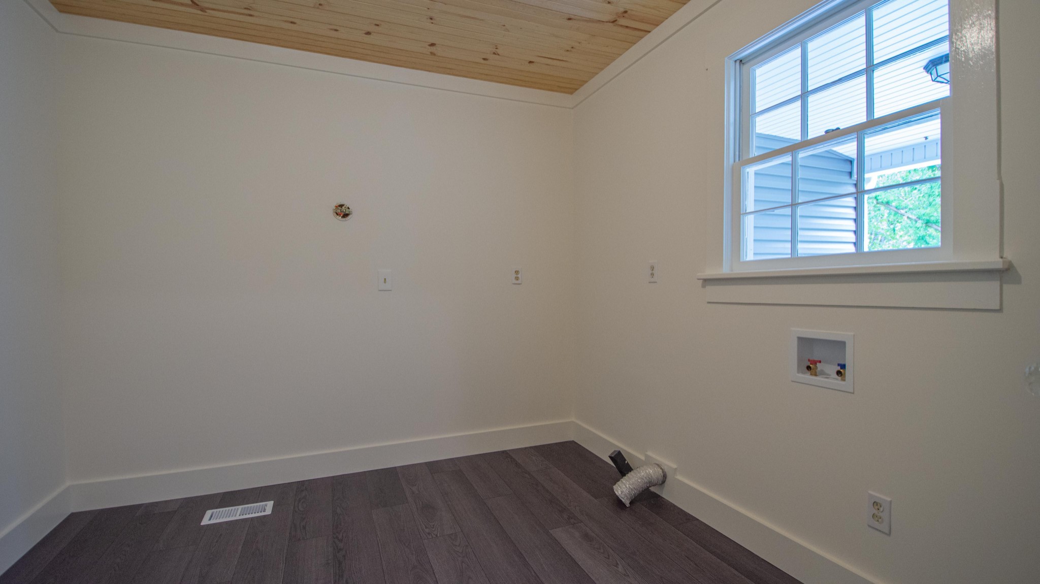 Image 17 of 25 For 4947 166th Loop