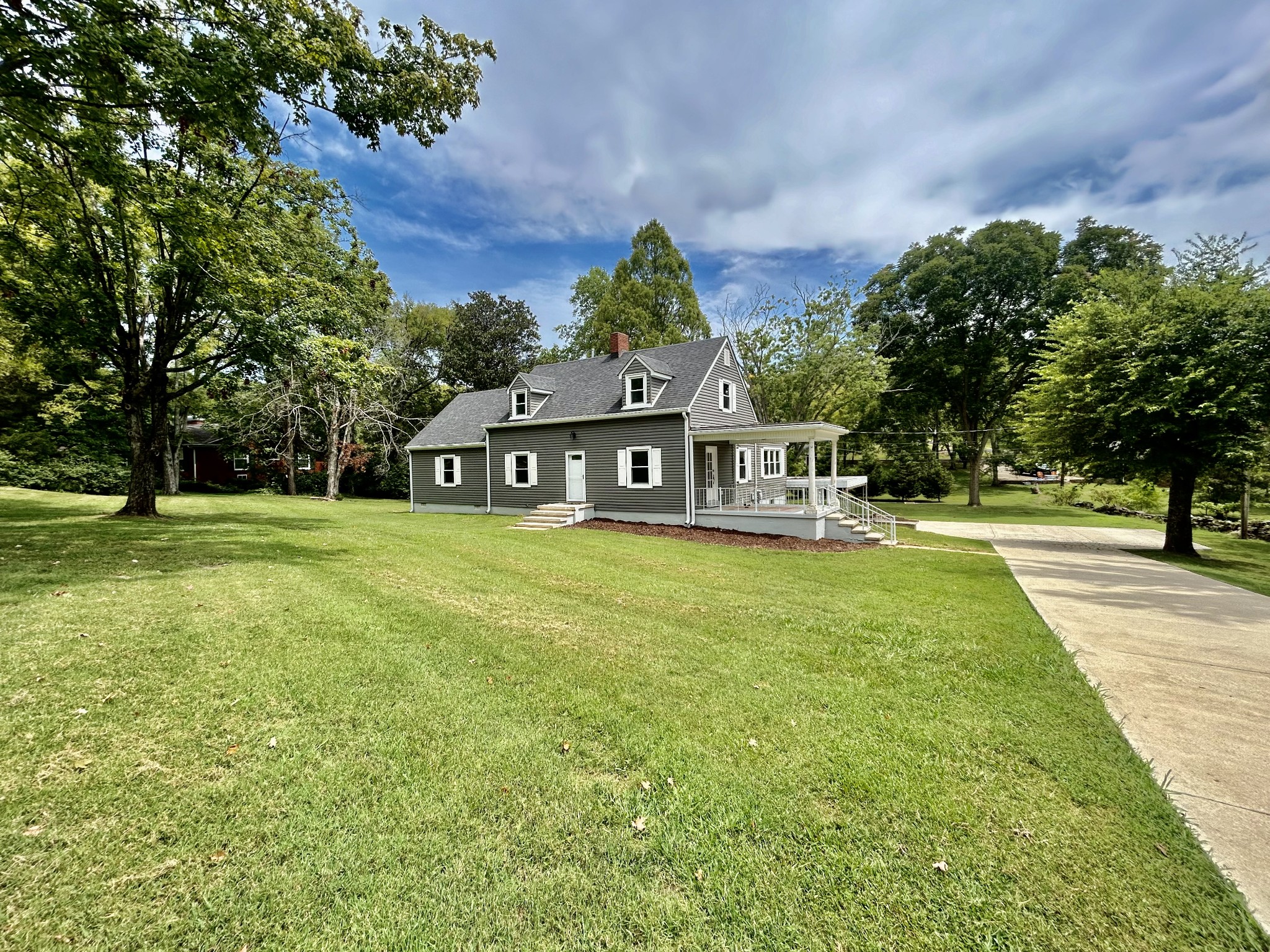 Image 2 of 25 For 4947 166th Loop