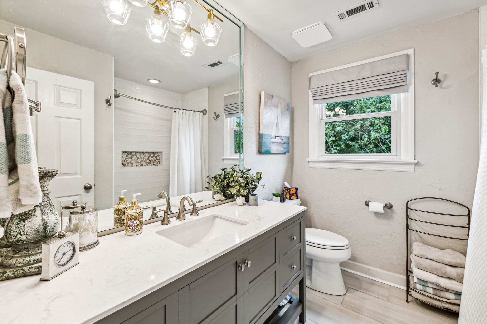 Image 37 of 62 For 22777 Surf Boulevard