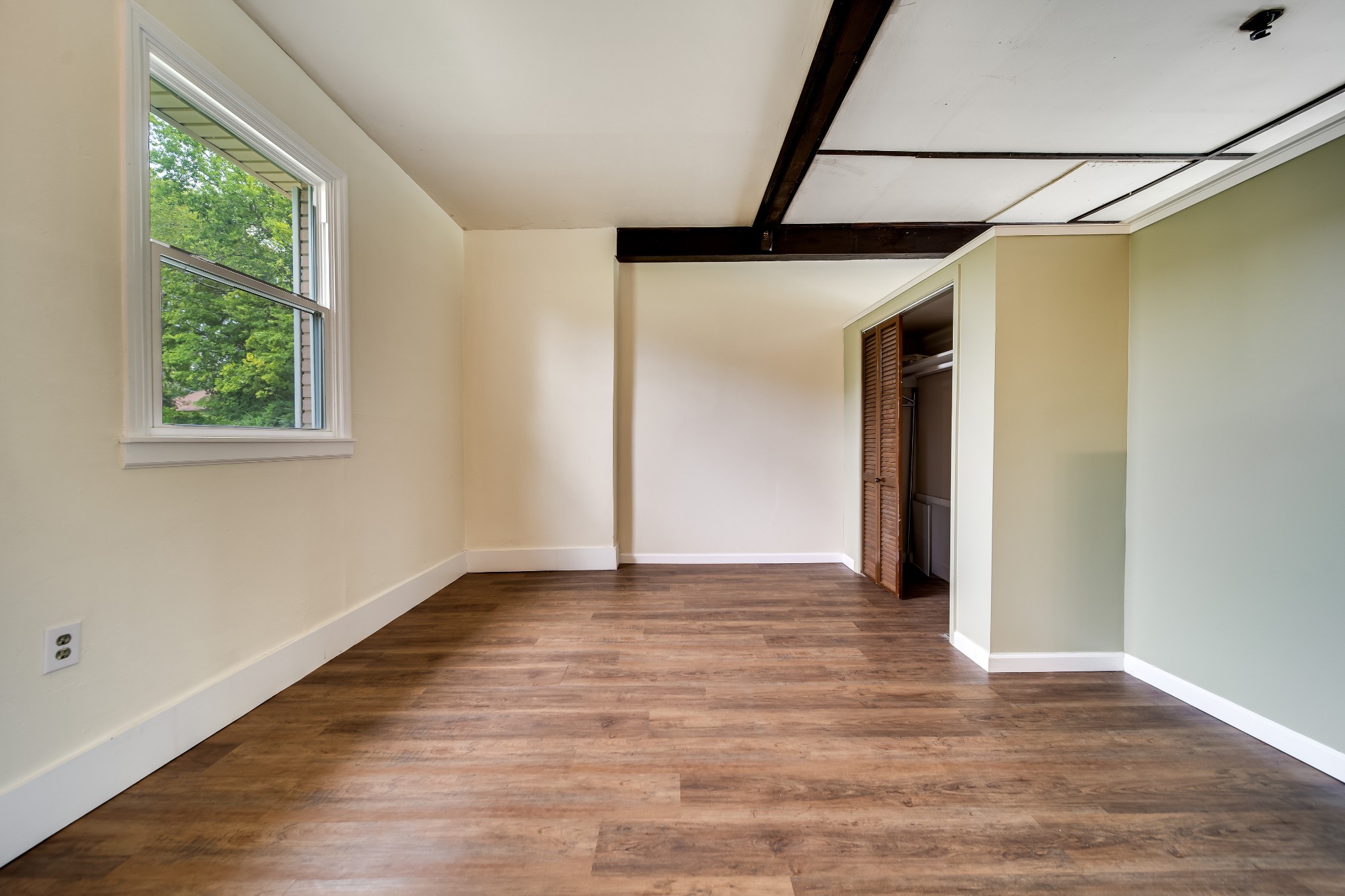 Image 39 of 41 For 10871 62nd Avenue Road