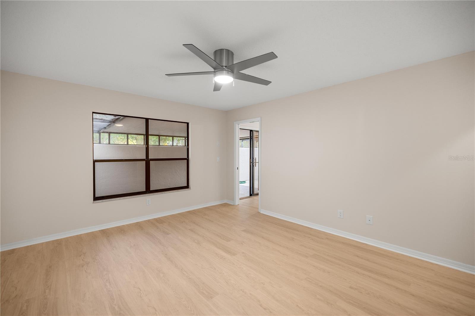 Image 16 of 29 For 3856 19th Street Circle