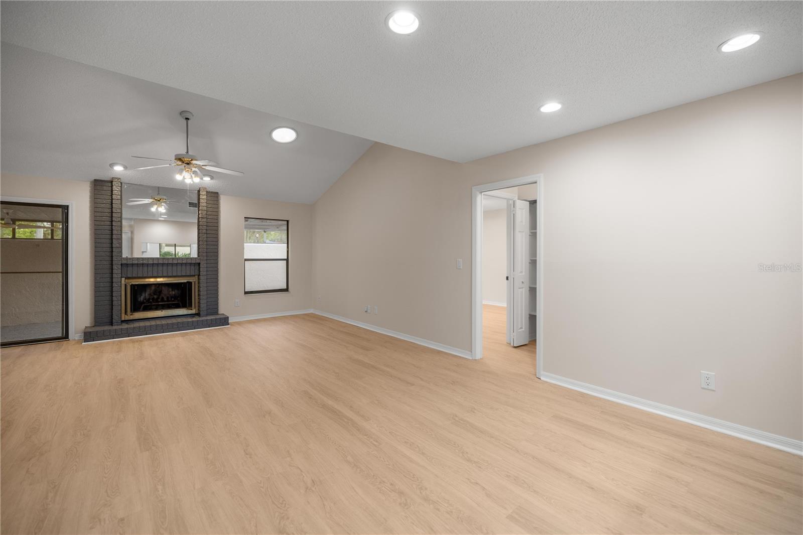 Image 9 of 29 For 3856 19th Street Circle