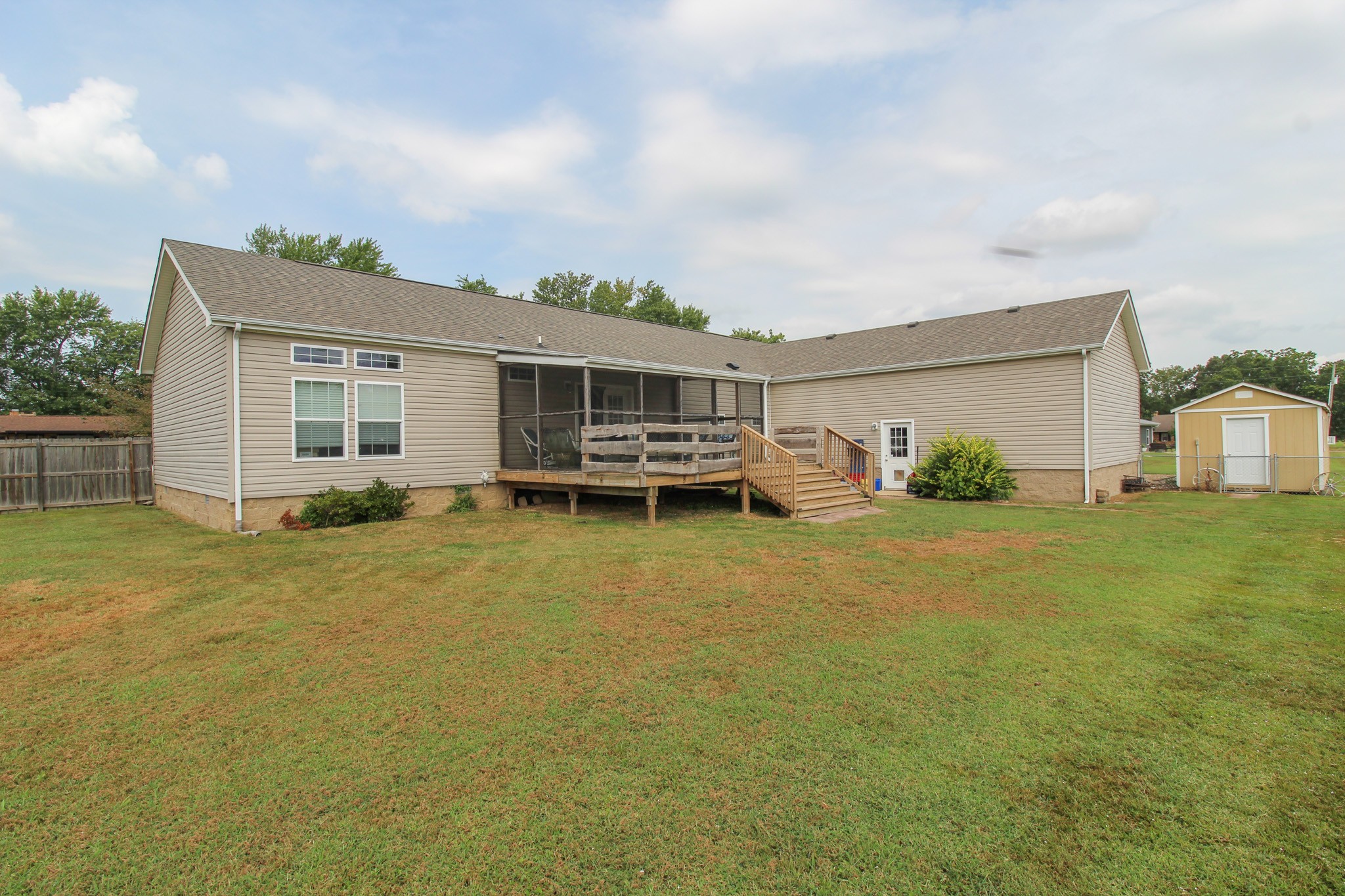 Image 10 of 17 For 13221 Gulf Bay Lane