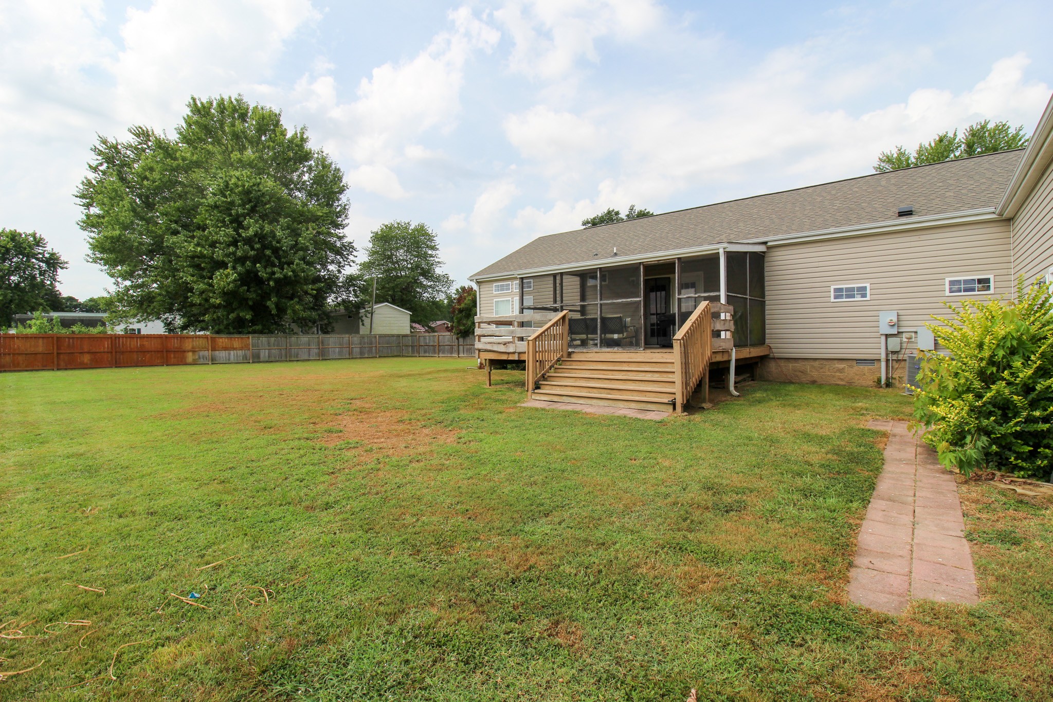 Image 9 of 17 For 13221 Gulf Bay Lane