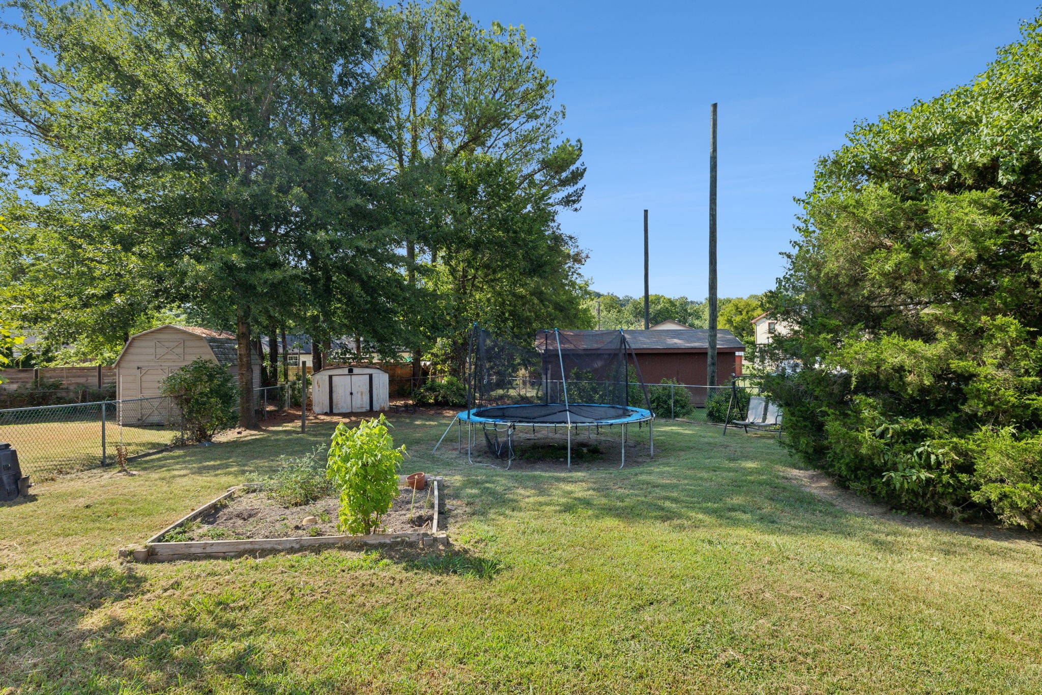 Listing photo id 24 for 3657 Arbor Lakes Drive