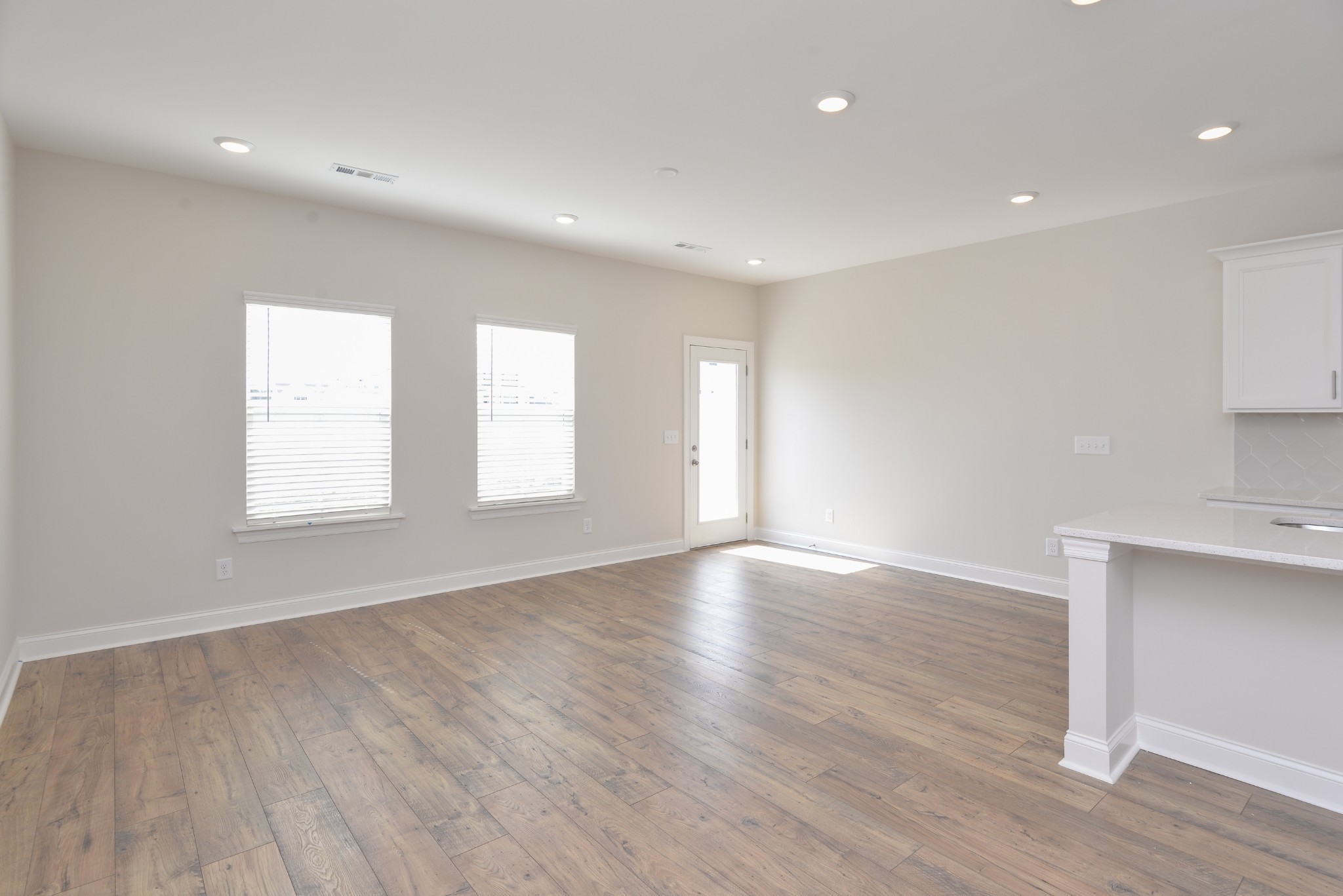 Image 4 of 25 For 2185 114th Loop