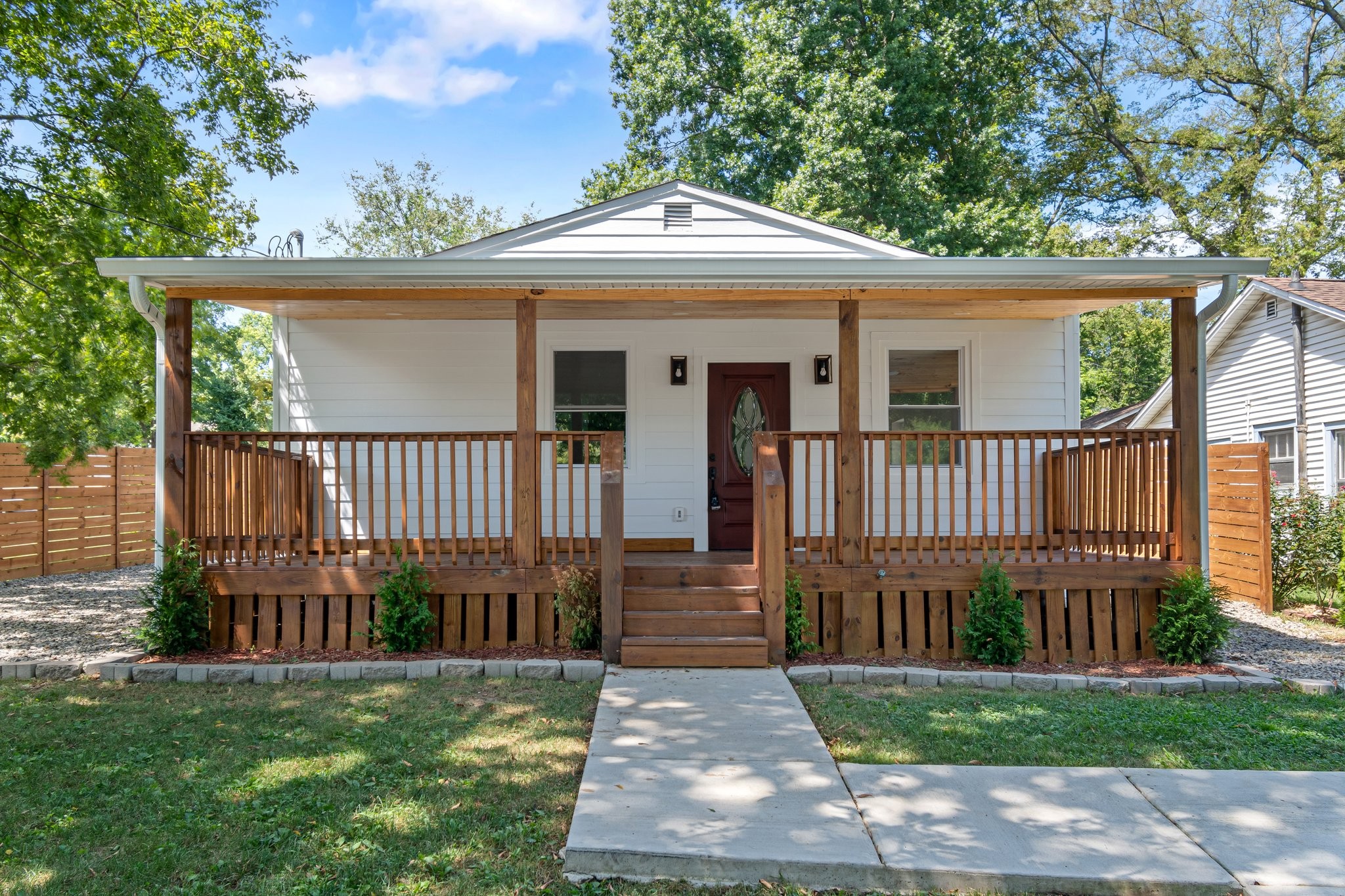 Image 3 of 8 For 7724 Swiss Avenue