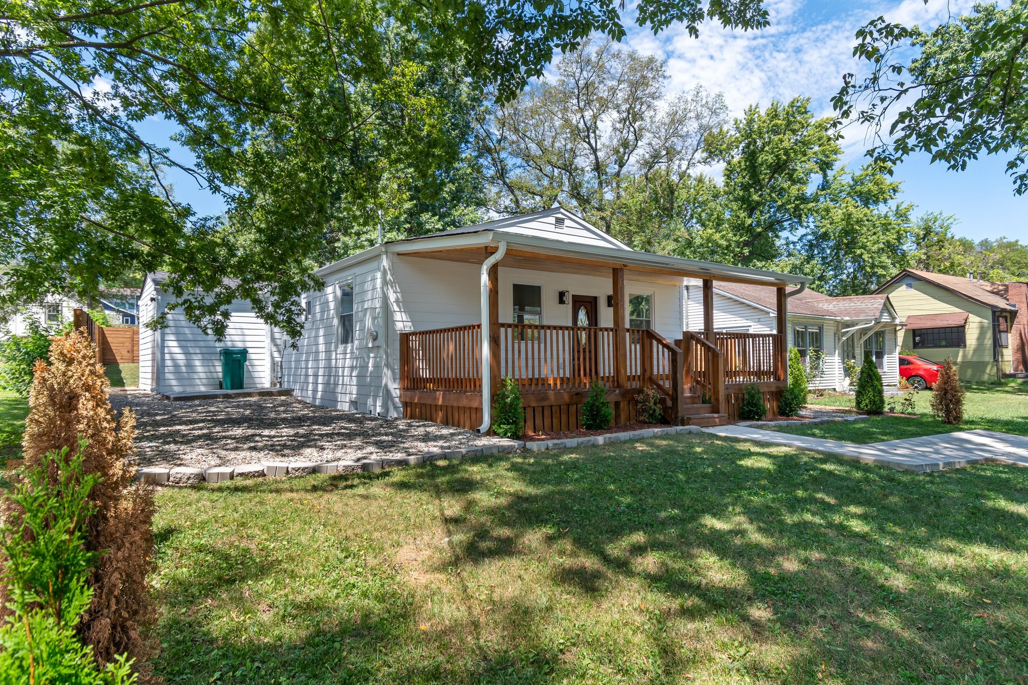 Image 4 of 8 For 7724 Swiss Avenue