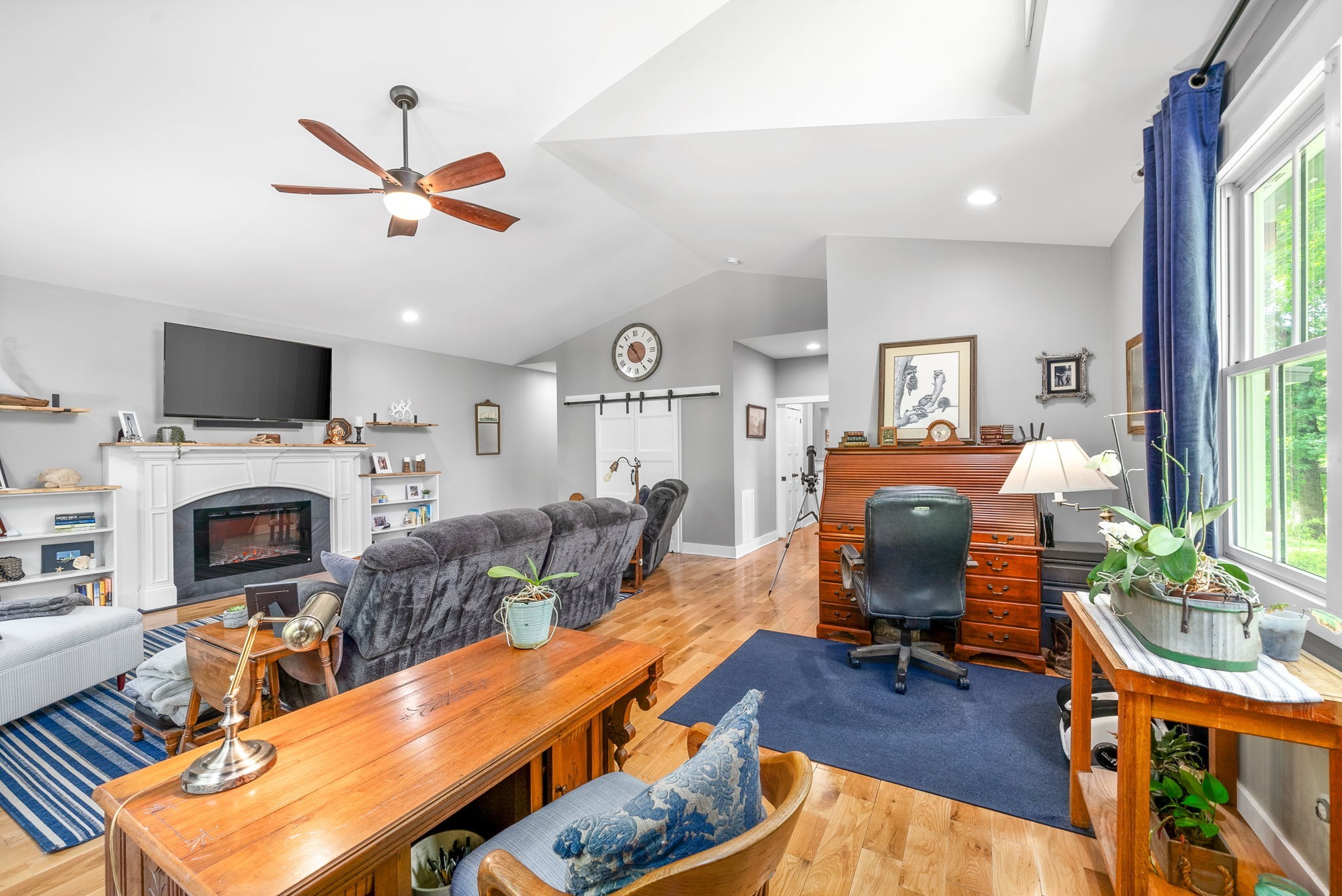 Image 17 of 24 For 2158 23rd Loop