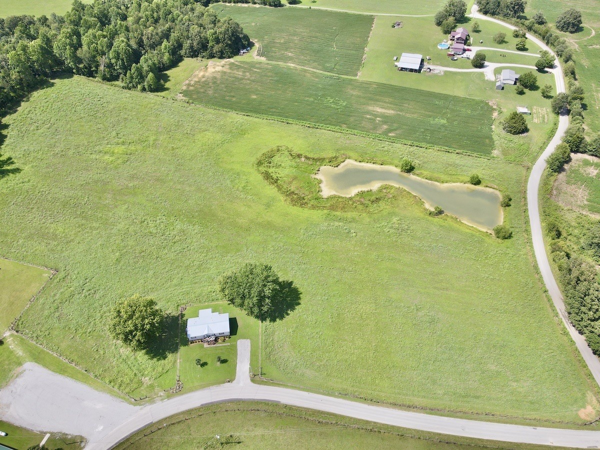 Image 3 of 38 For 480 64th Avenue