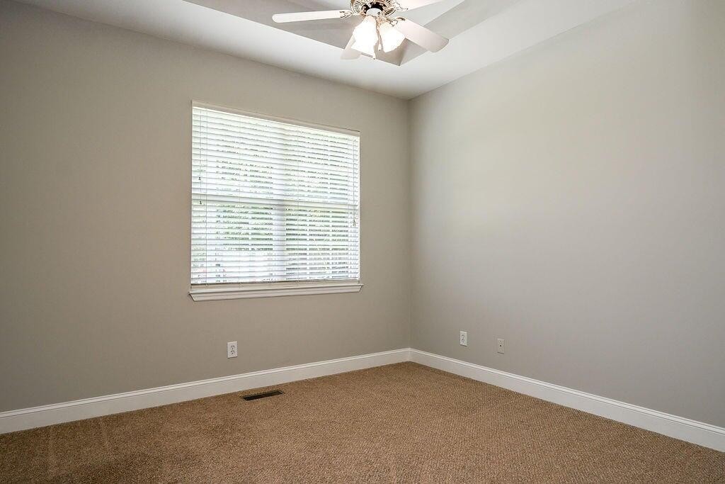Image 17 of 49 For 26457 Vendome Court