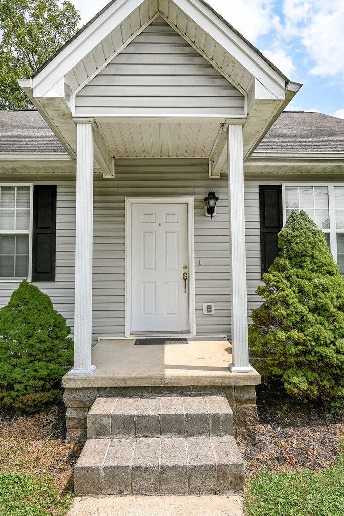 Image 24 of 49 For 26457 Vendome Court