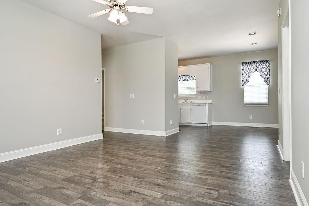 Image 5 of 49 For 26457 Vendome Court