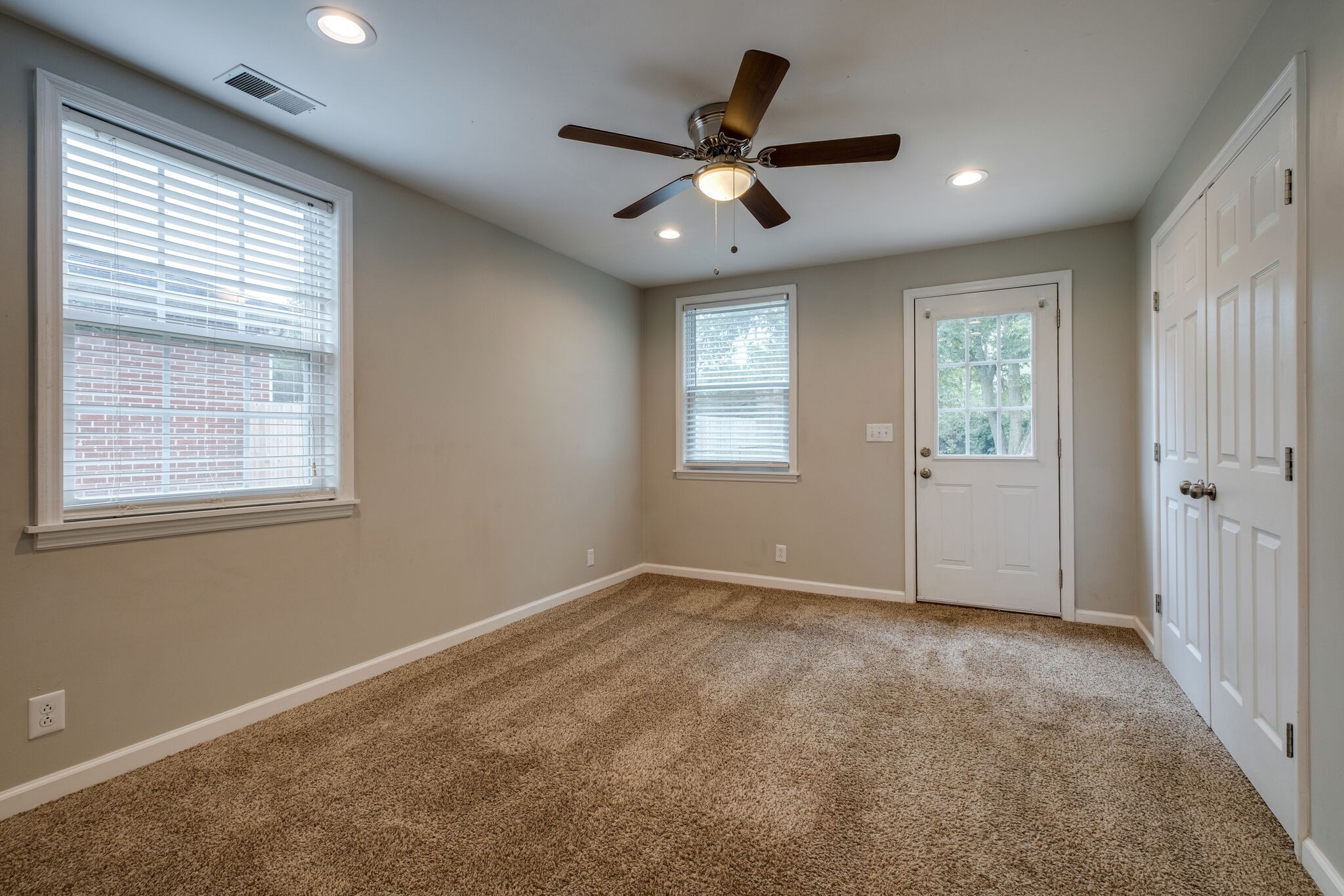 Image 14 of 29 For 12251 Red Maple Street