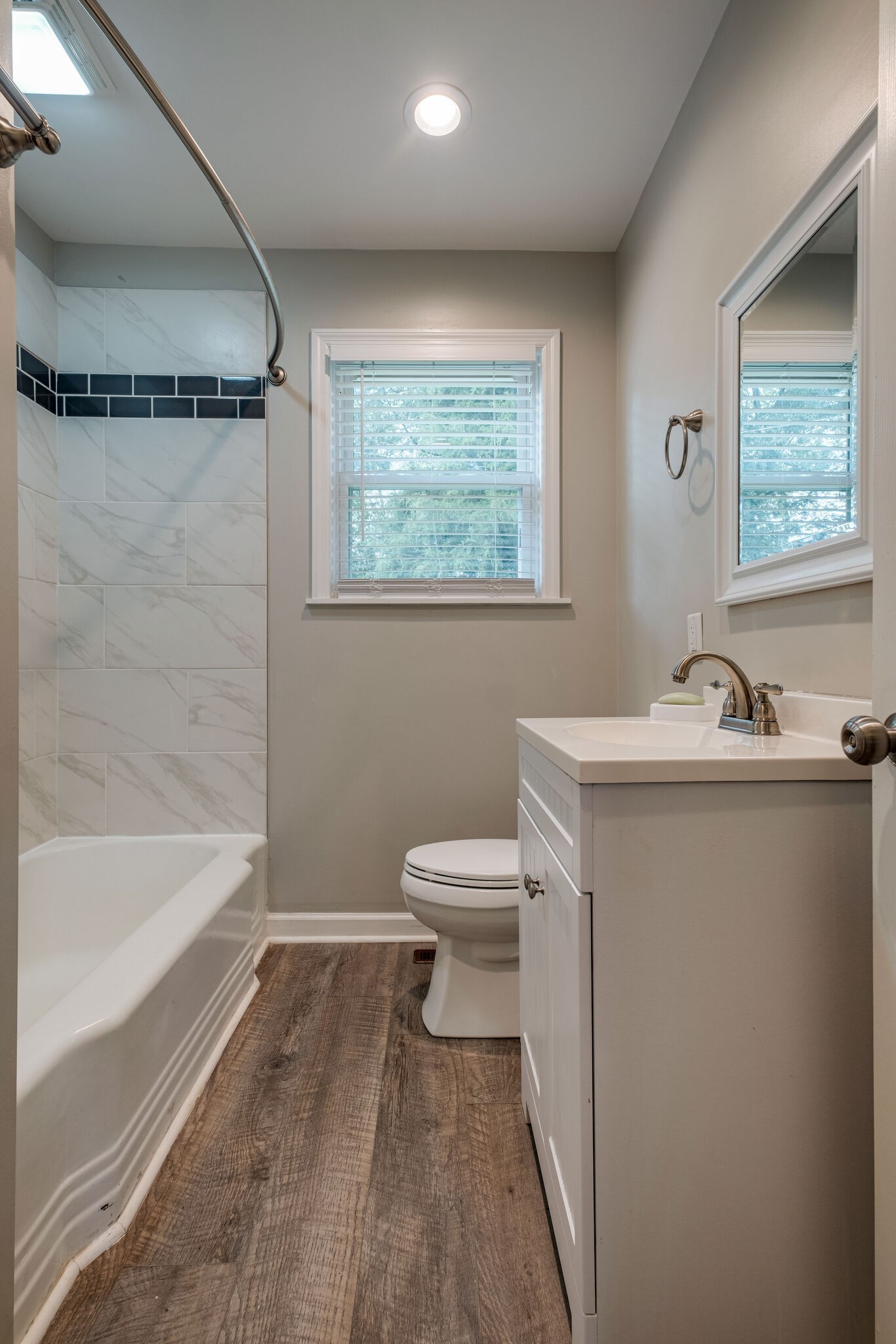 Image 18 of 29 For 12251 Red Maple Street