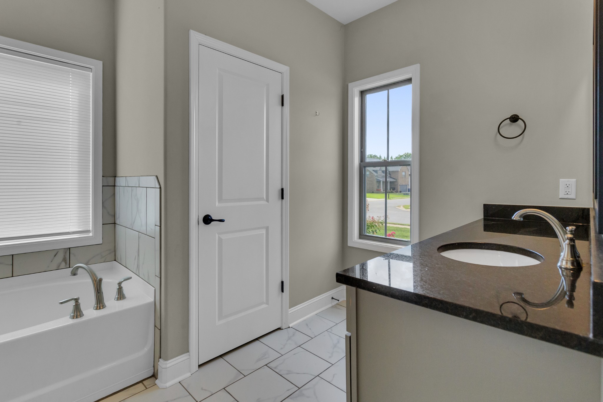Image 13 of 17 For 348 Rexford Drive